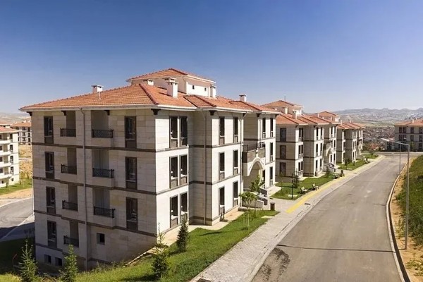 TOKİ’ye kaç kişi başvurdu? Bakan Kurum açıkladı